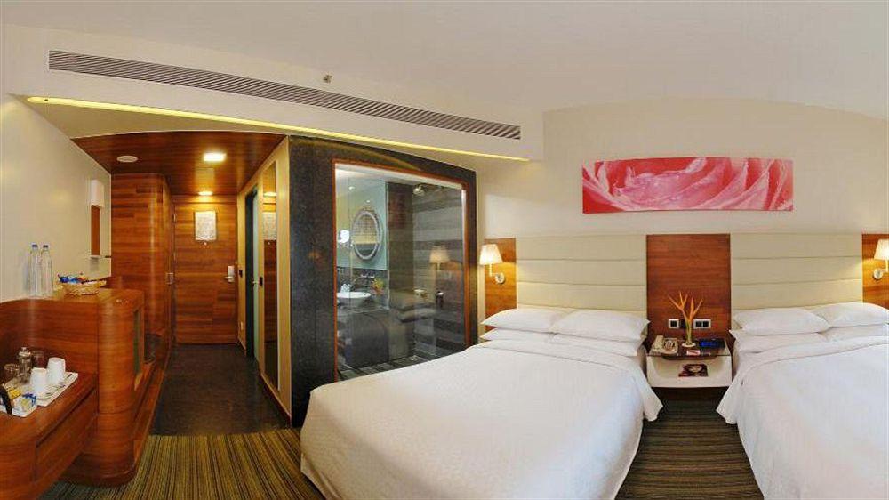 Four Points By Sheraton Визакхапатнам Екстериор снимка