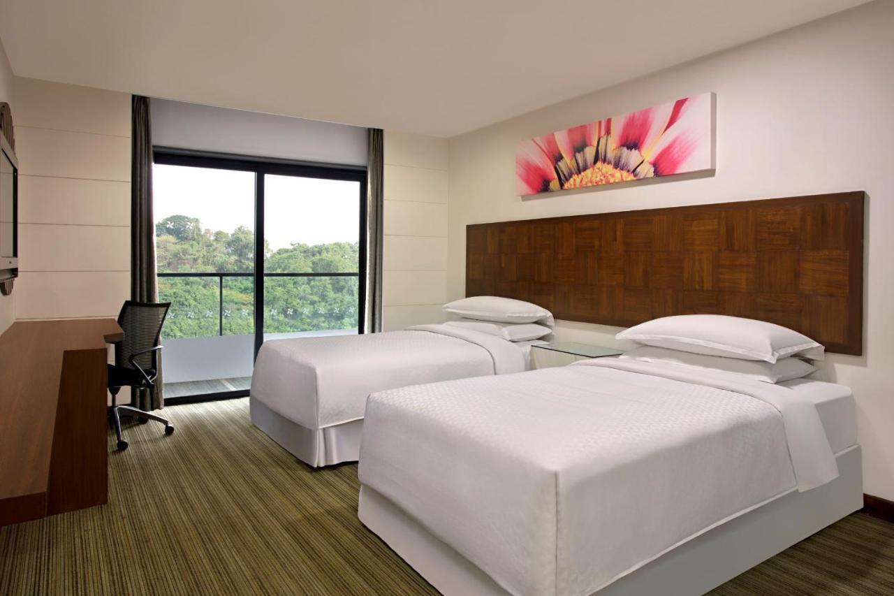 Four Points By Sheraton Визакхапатнам Екстериор снимка
