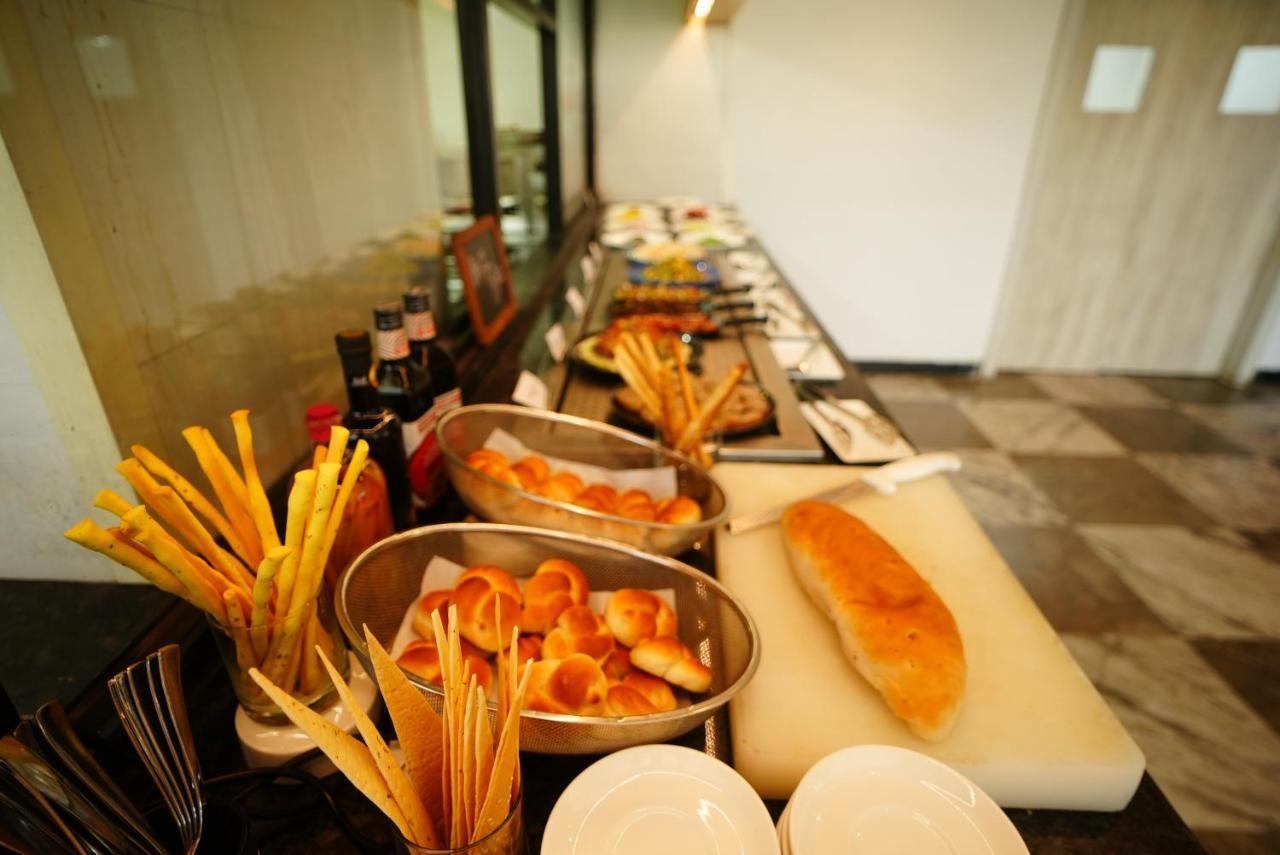 Four Points By Sheraton Визакхапатнам Екстериор снимка