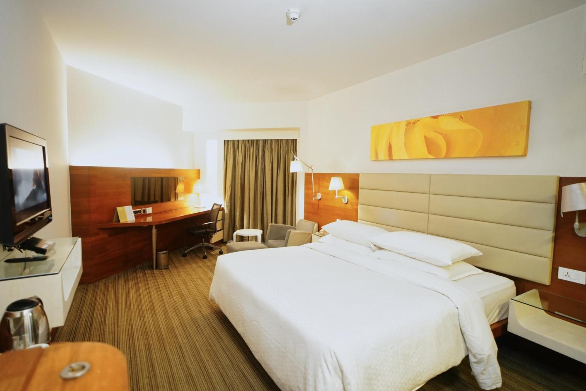 Four Points By Sheraton Визакхапатнам Екстериор снимка