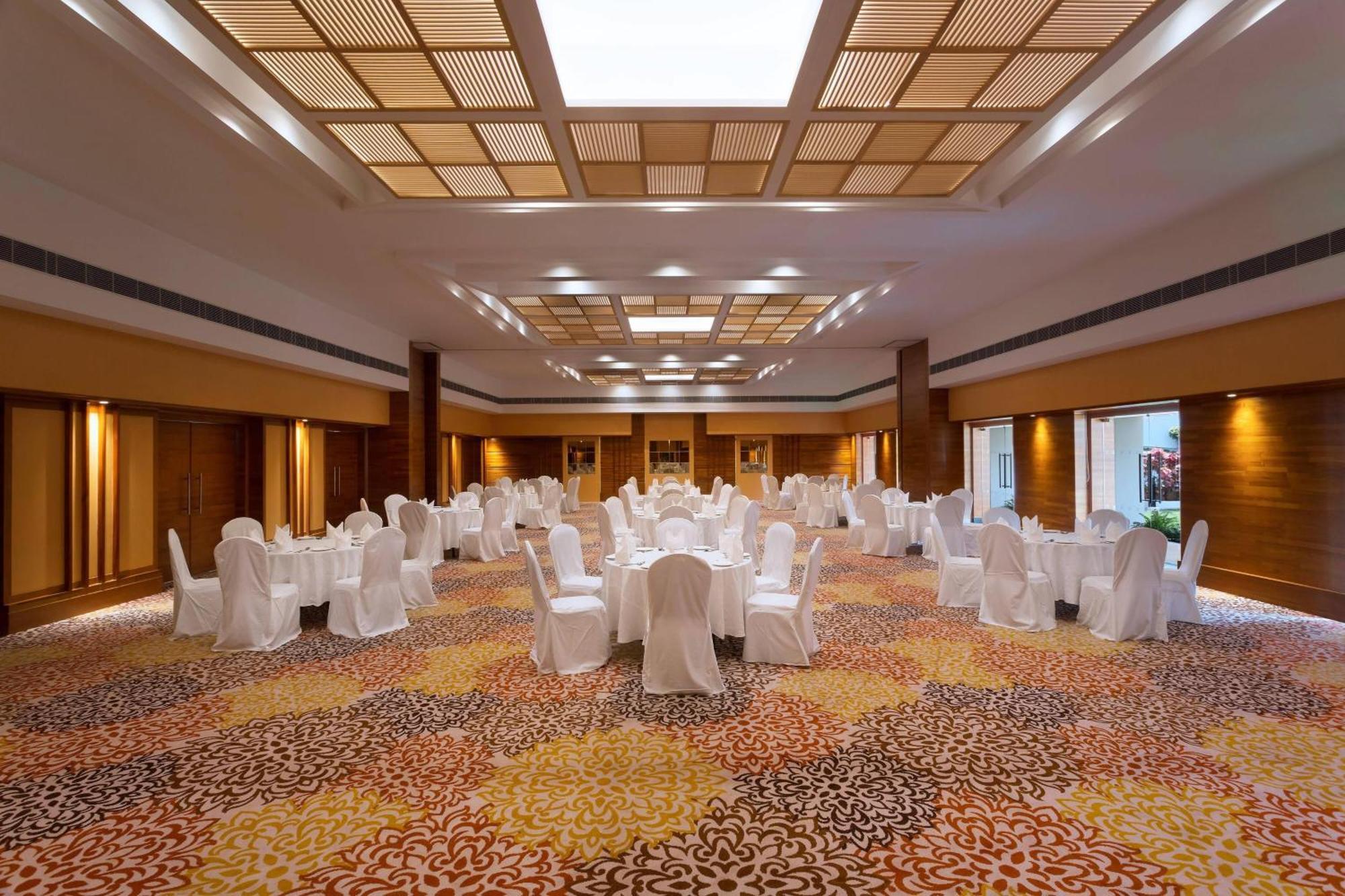 Four Points By Sheraton Визакхапатнам Екстериор снимка