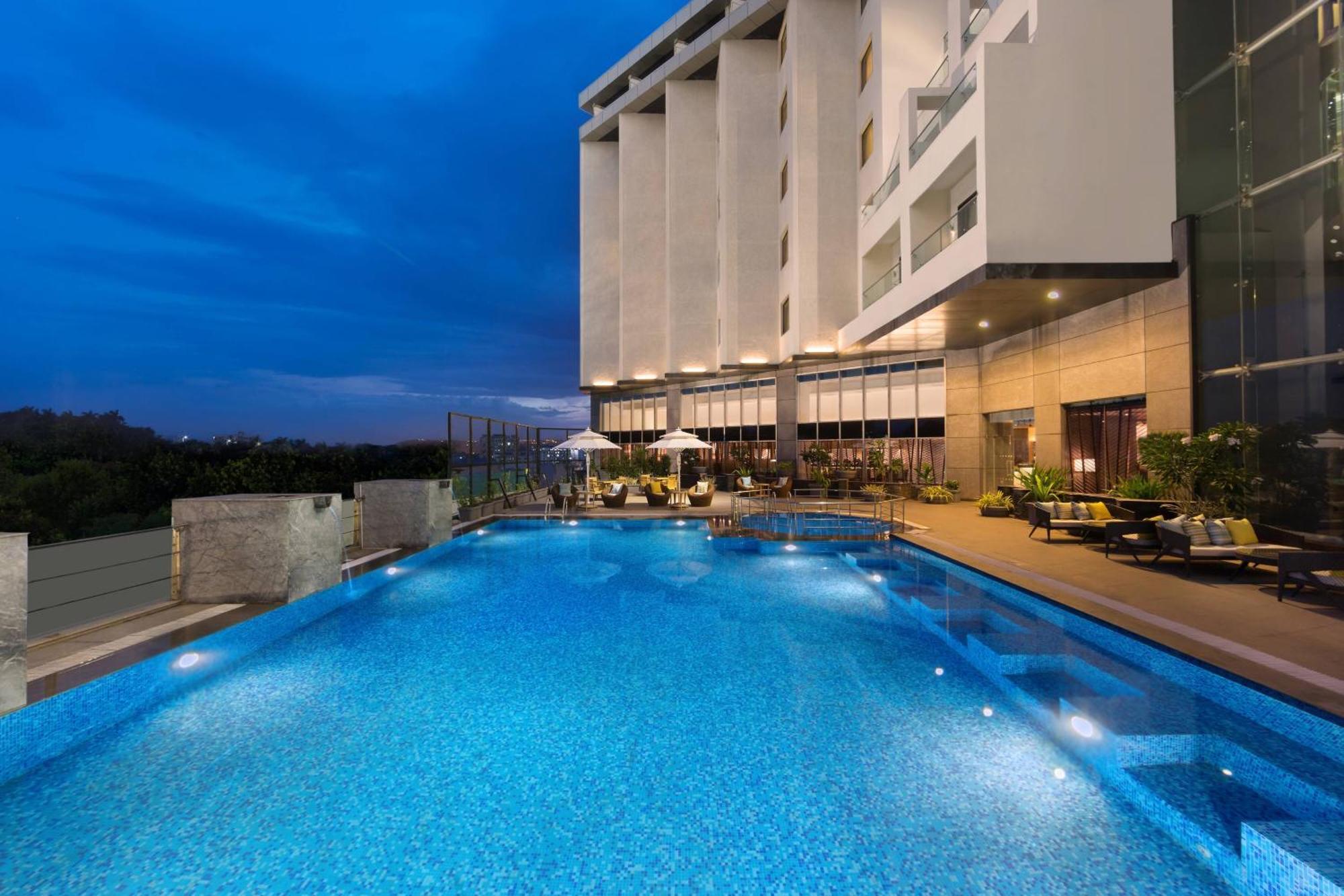 Four Points By Sheraton Визакхапатнам Екстериор снимка