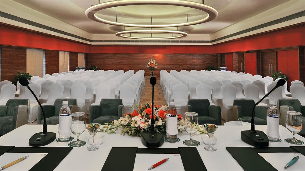 Four Points By Sheraton Визакхапатнам Екстериор снимка
