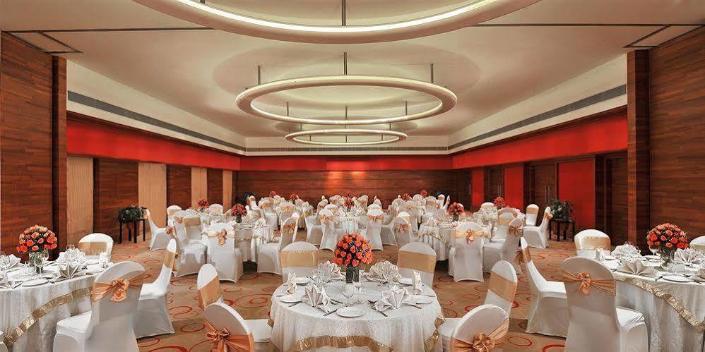 Four Points By Sheraton Визакхапатнам Екстериор снимка